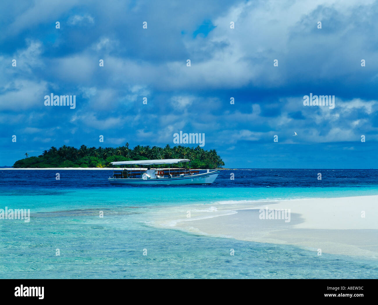Îles Maldives océan Indien, l'atoll de Baa, bateau safari beach Banque D'Images