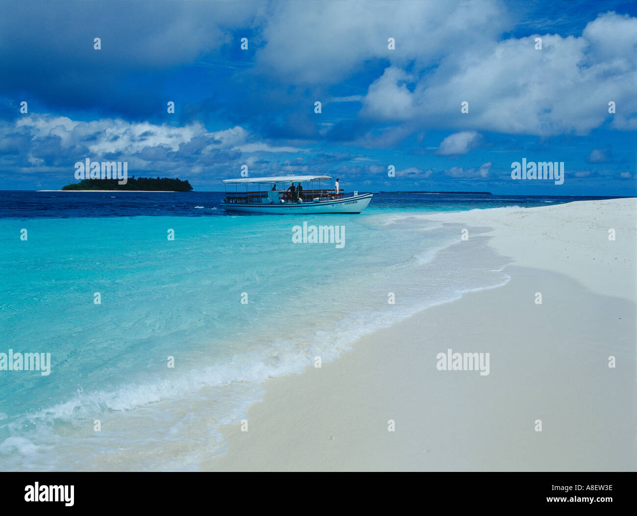 Îles Maldives océan Indien, l'atoll de Baa, bateau safari beach Banque D'Images