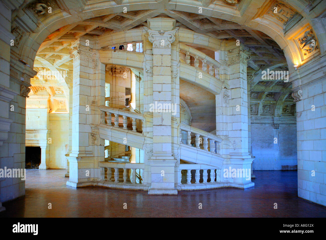 L'escalier à l'intérieur du château de Chambord Loire Valley France Banque D'Images