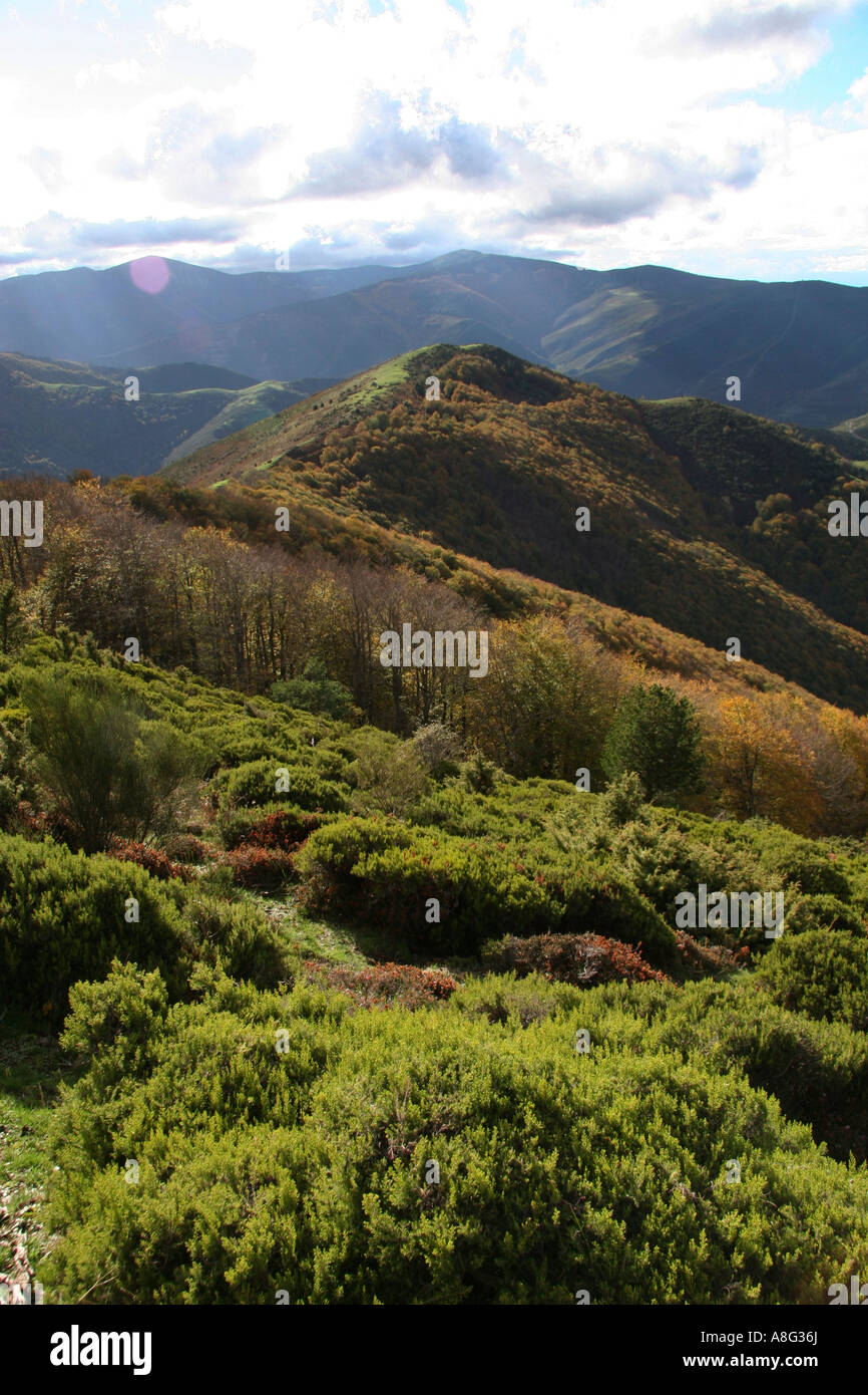 18 octobre 2006 Vue de la Sierra de la demanda de près de la station de ski de Valdezcaray près de l'Espagne La Rioja Ezcaray Banque D'Images