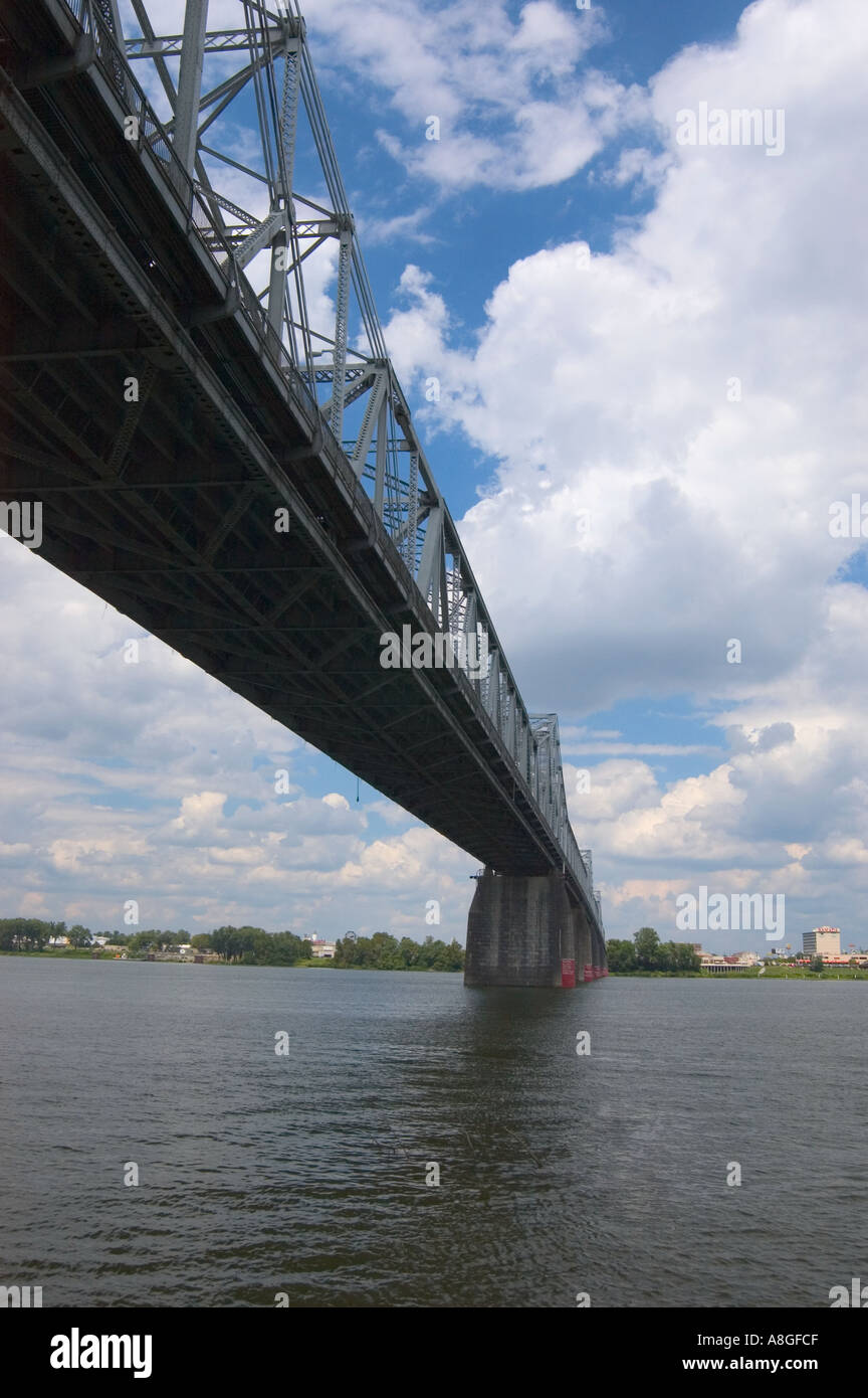 George Rogers Clark Memorial Bridge sur la rivière Ohio à Louisville Kentucky Banque D'Images