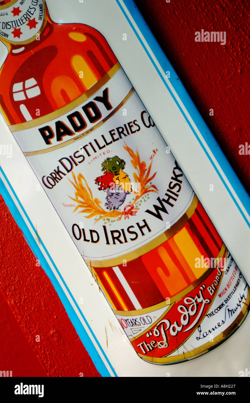 L'Irlande, Dublin, le whiskey Paddy sign Banque D'Images