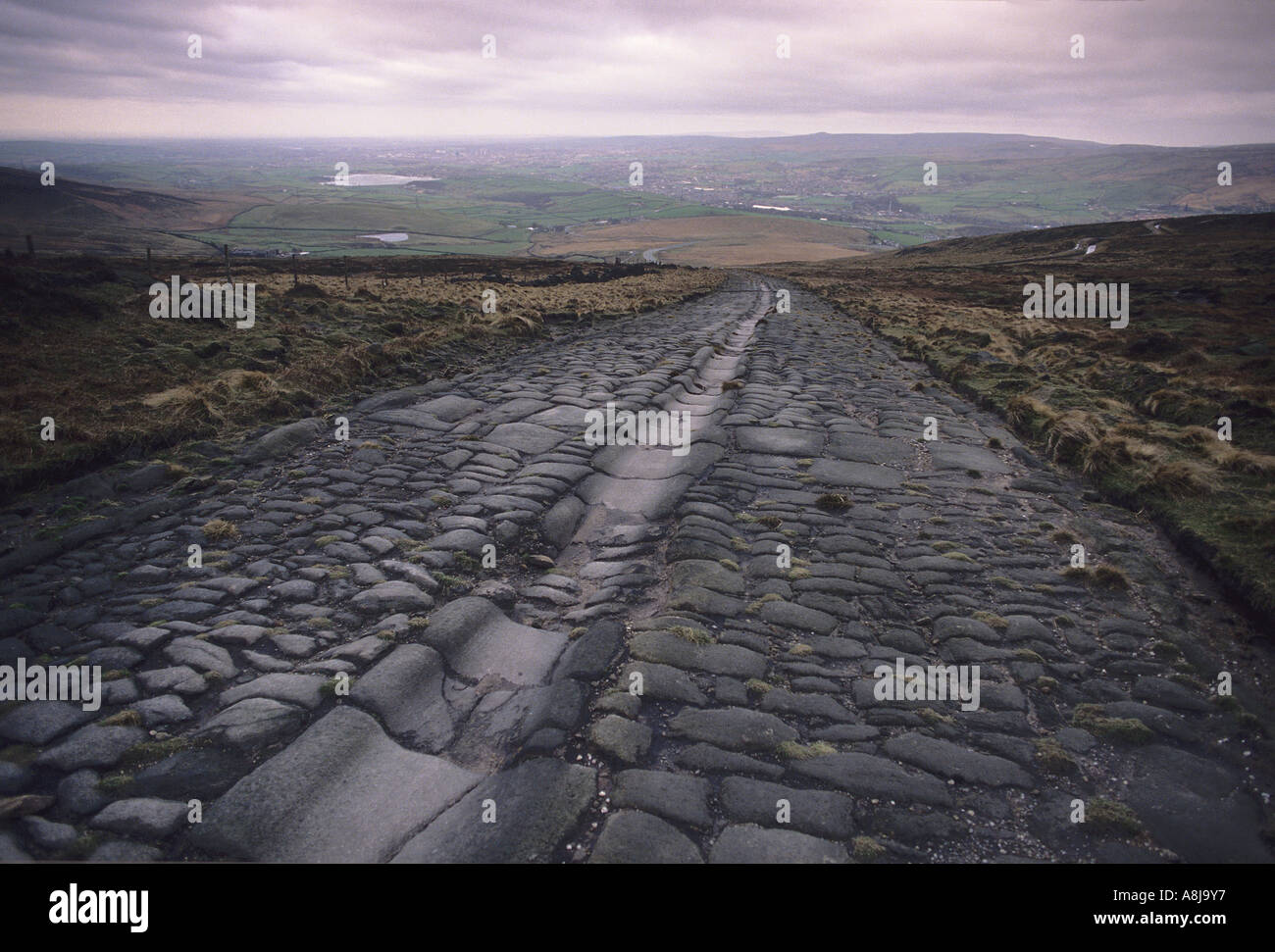 Voie Romaine pavée dans Blackstone Edge Moor Rishworth est de Littleborough Greater Manchester dans le Nord de l'Angleterre Banque D'Images