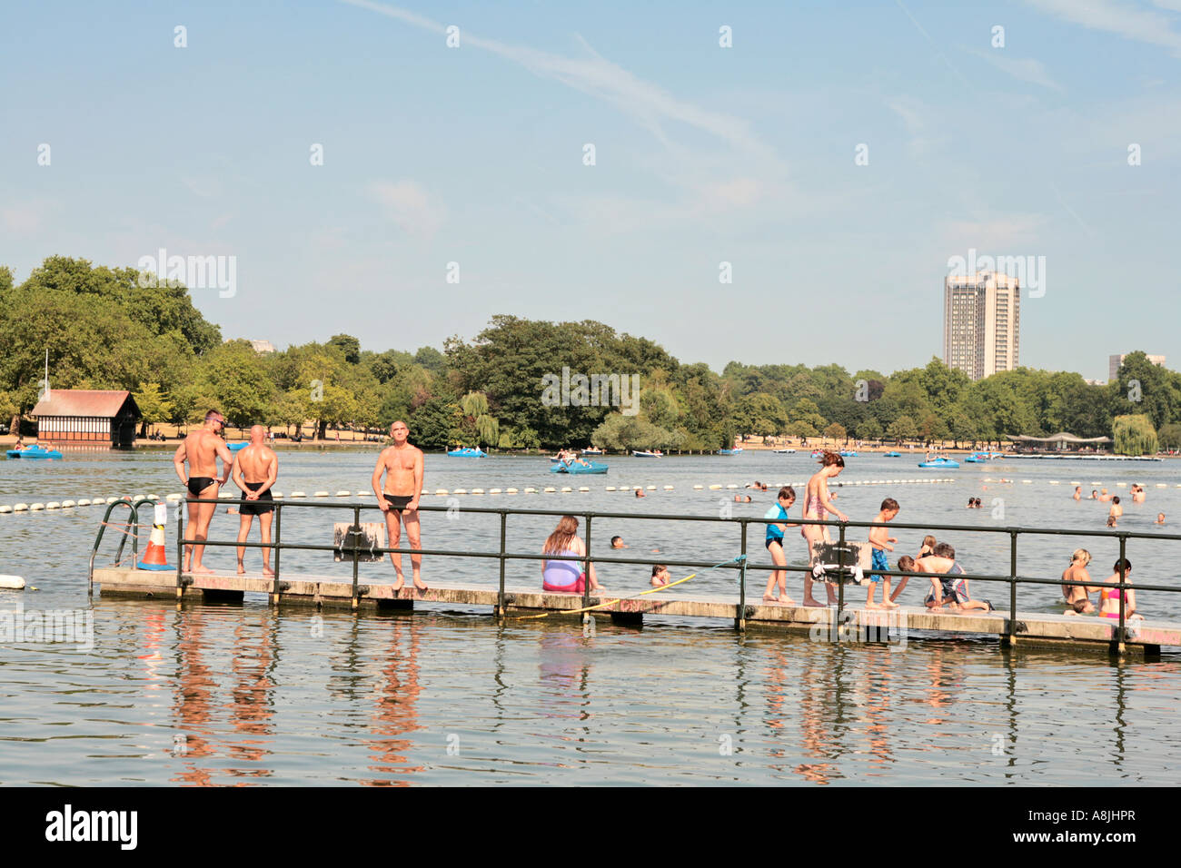 Serpentine lido in hyde park Banque de photographies et d’images à