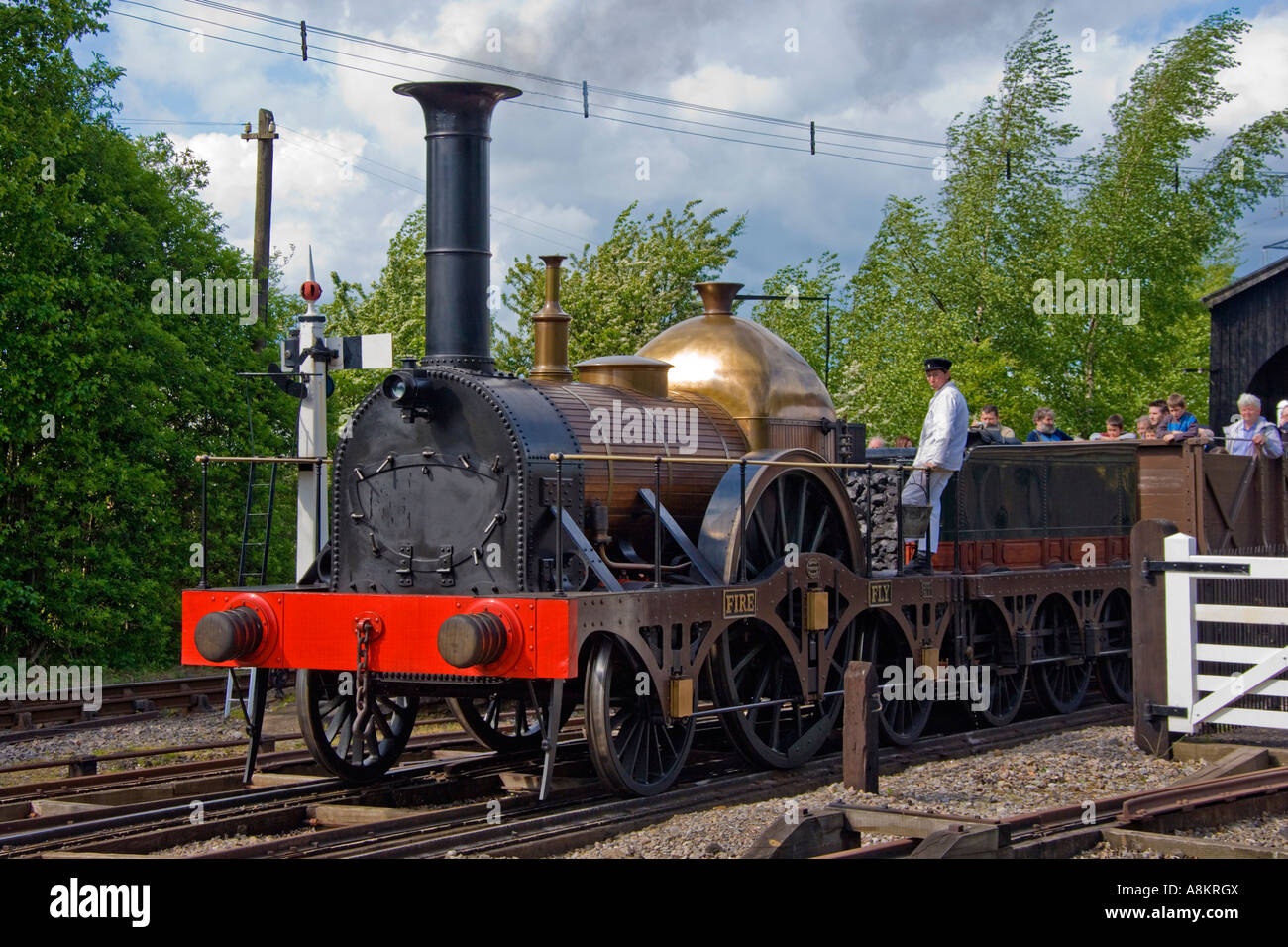 Great Western Railway vintage Replica jauge large Fire Fly machine à vapeur à vapeur à Didcot Railway Centre Mai 2007 JMH2806 Banque D'Images