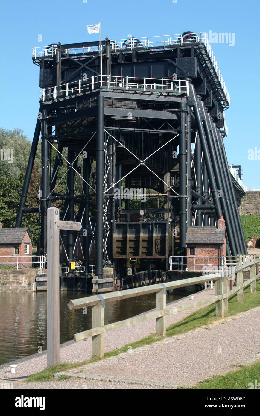 British Waterways Anderton Boat Lift près de Barnton Cheshire England Royaume-Uni UK Banque D'Images