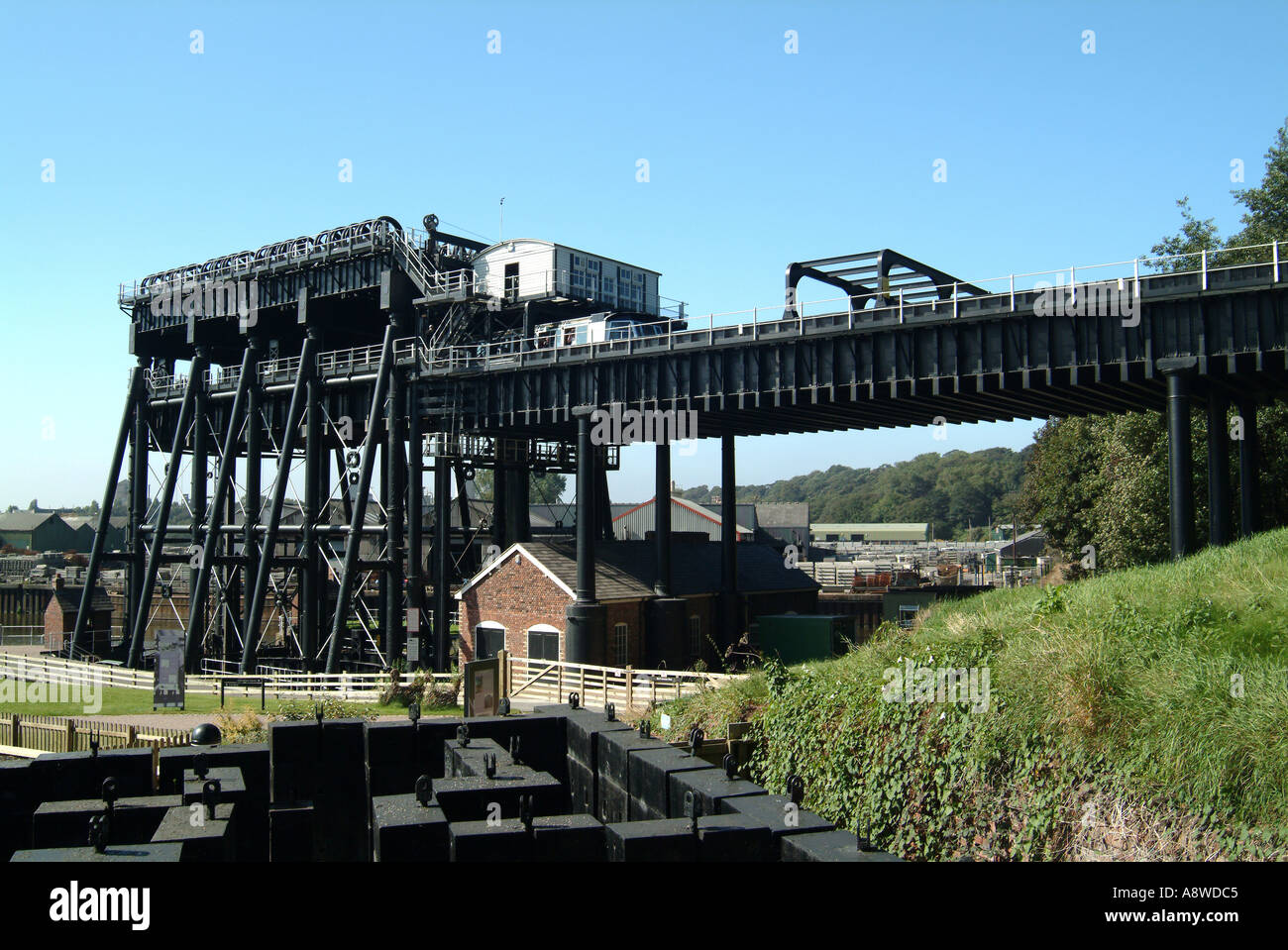 British Waterways Anderton Boat Lift près de Barnton Cheshire England Royaume-Uni UK Banque D'Images