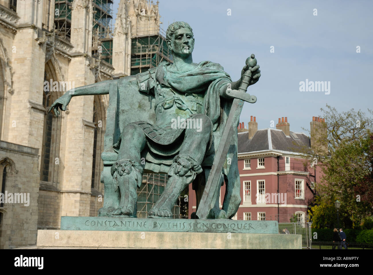 Une statue de Constantin le Grand à York Minster, York, Angleterre Banque D'Images