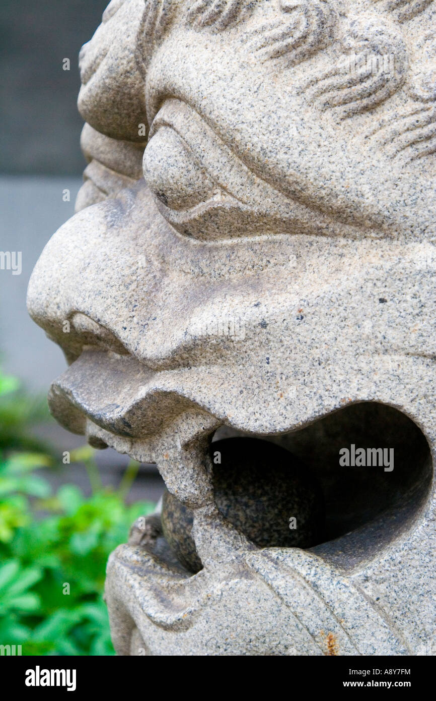 Détails sur Statue de lion en pierre Hall ancestral du clan Chen Guangzhou Chine Banque D'Images