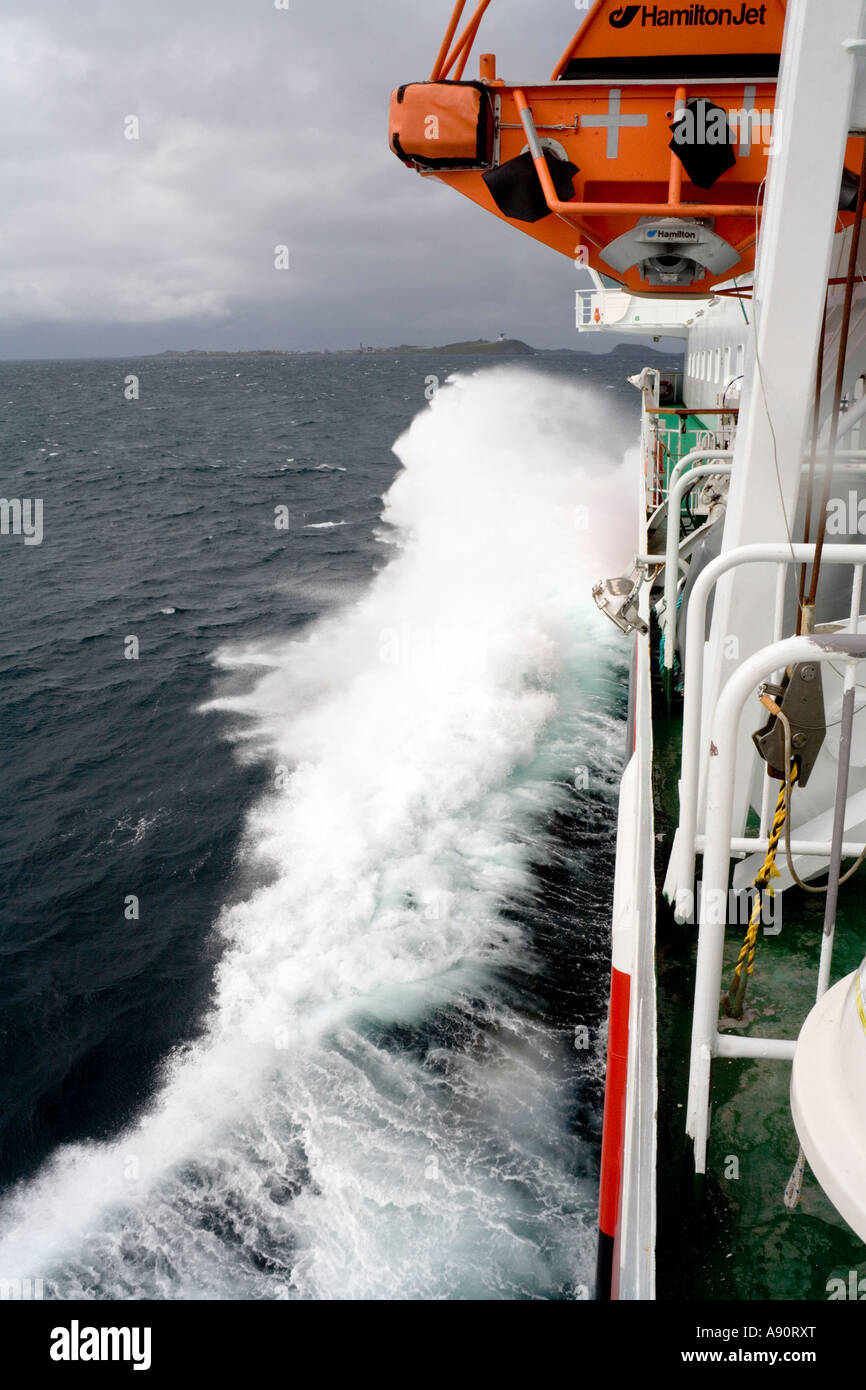 Une mer à bord du navire de croisière Hurtigruten MS Nordlys au sud de la Norvège Vardo Banque D'Images