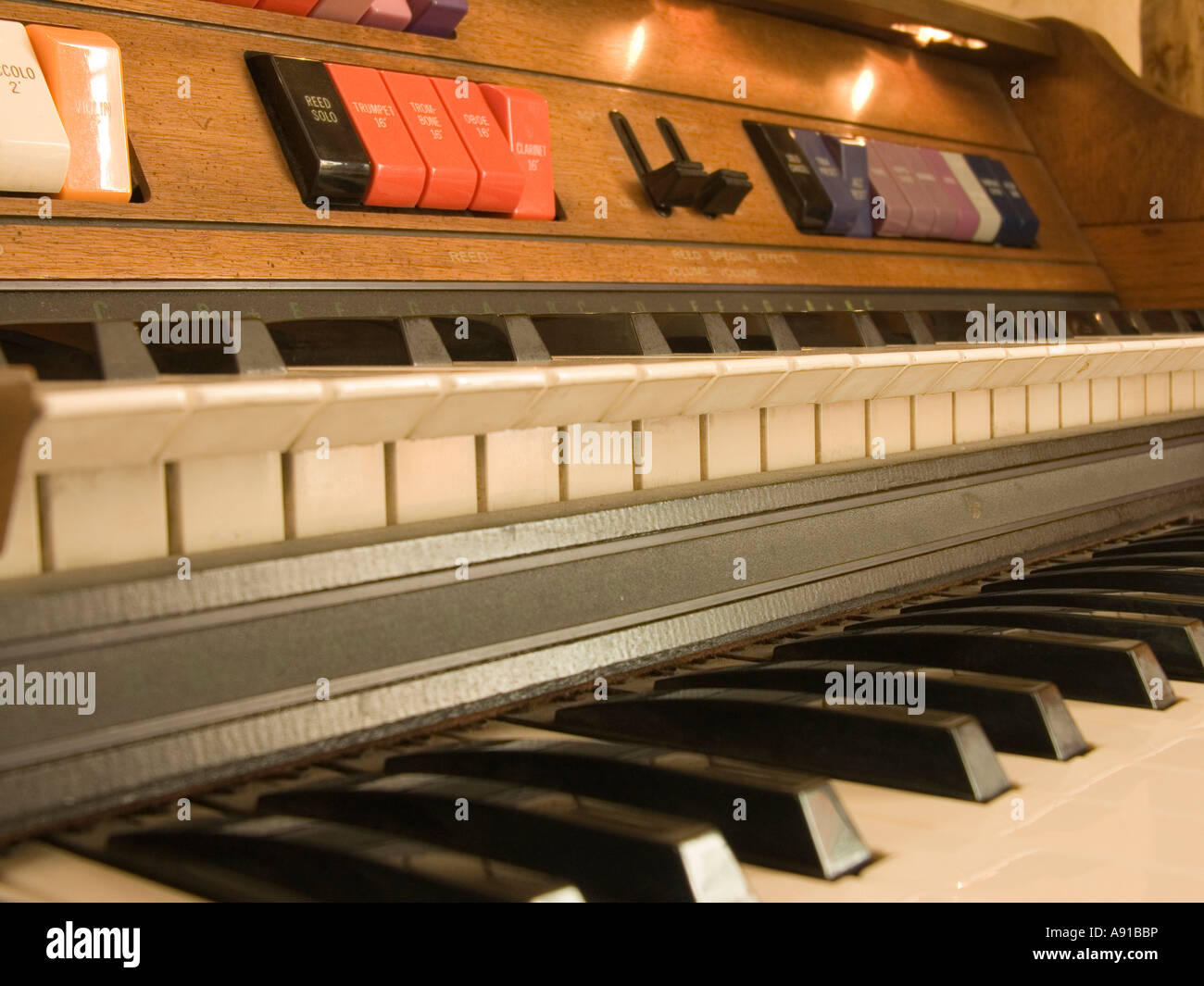 Vintage organ piano Banque de photographies et d'images à haute résolution  - Alamy
