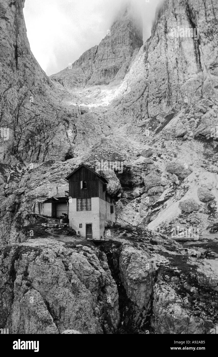 Suisse montagne alpes pics rocks scenic pierres suisse gamme montagne alpin région Banque D'Images