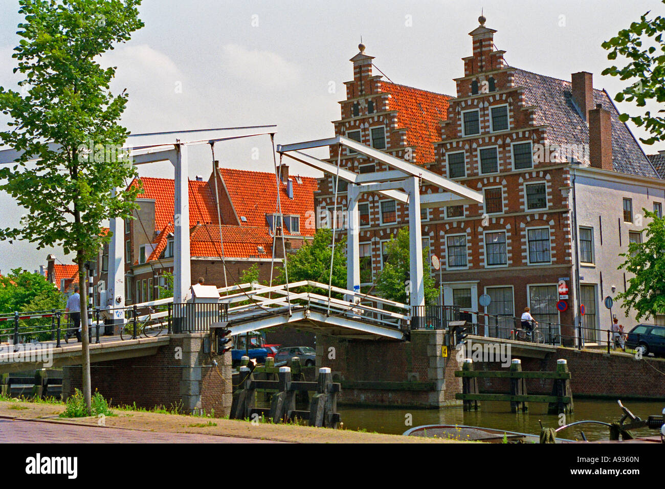 Spaarne Haarlem Pays-Bas Holland River Bridge fermé. JMH0059 Banque D'Images