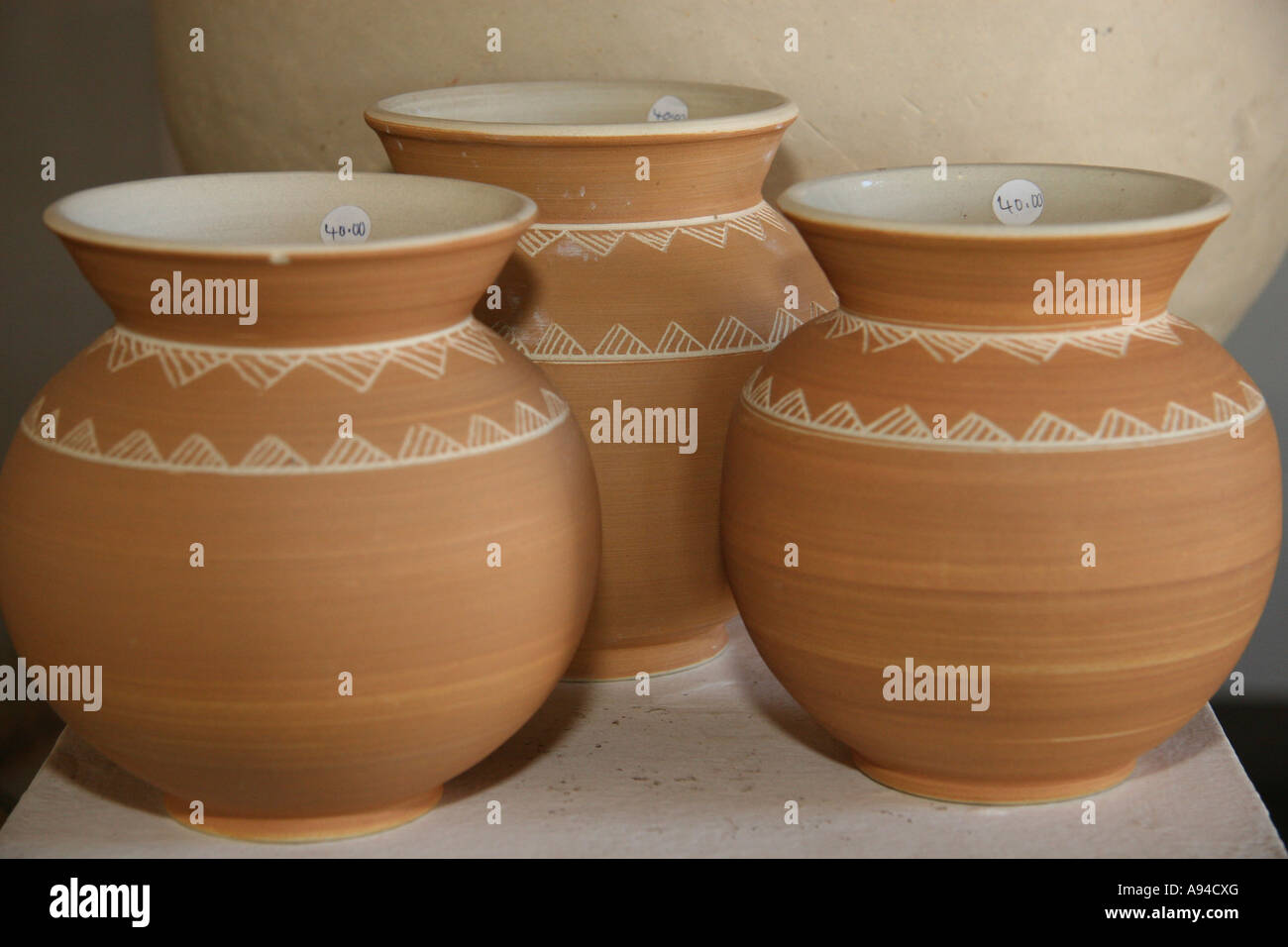 Close up of hand made Poterie Thamaga Thamaga pots au Botswana Banque D'Images