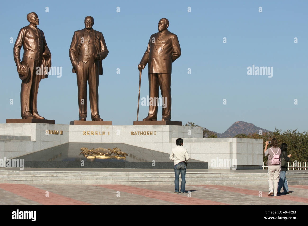 Monument à Gaborone de 3 chefs Khama III Sebele I et Bathoen I responsable d'assurer l'indépendance du Botswana Banque D'Images