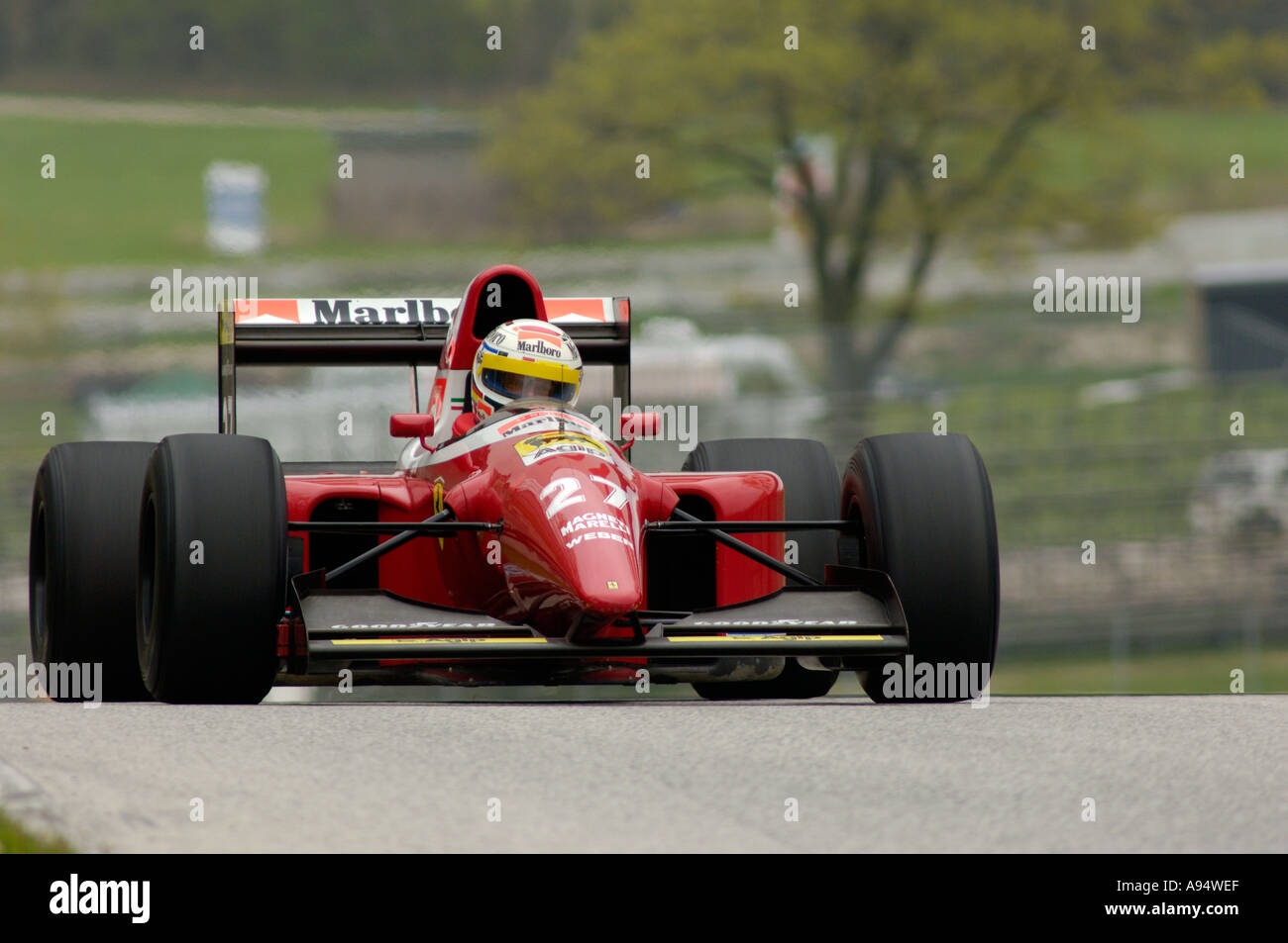 Brian courses françaises son ex Gerhard Berger 1993 voiture de Formule 1 Ferrari au Vintage GT Challenge à Road America 2005 Banque D'Images