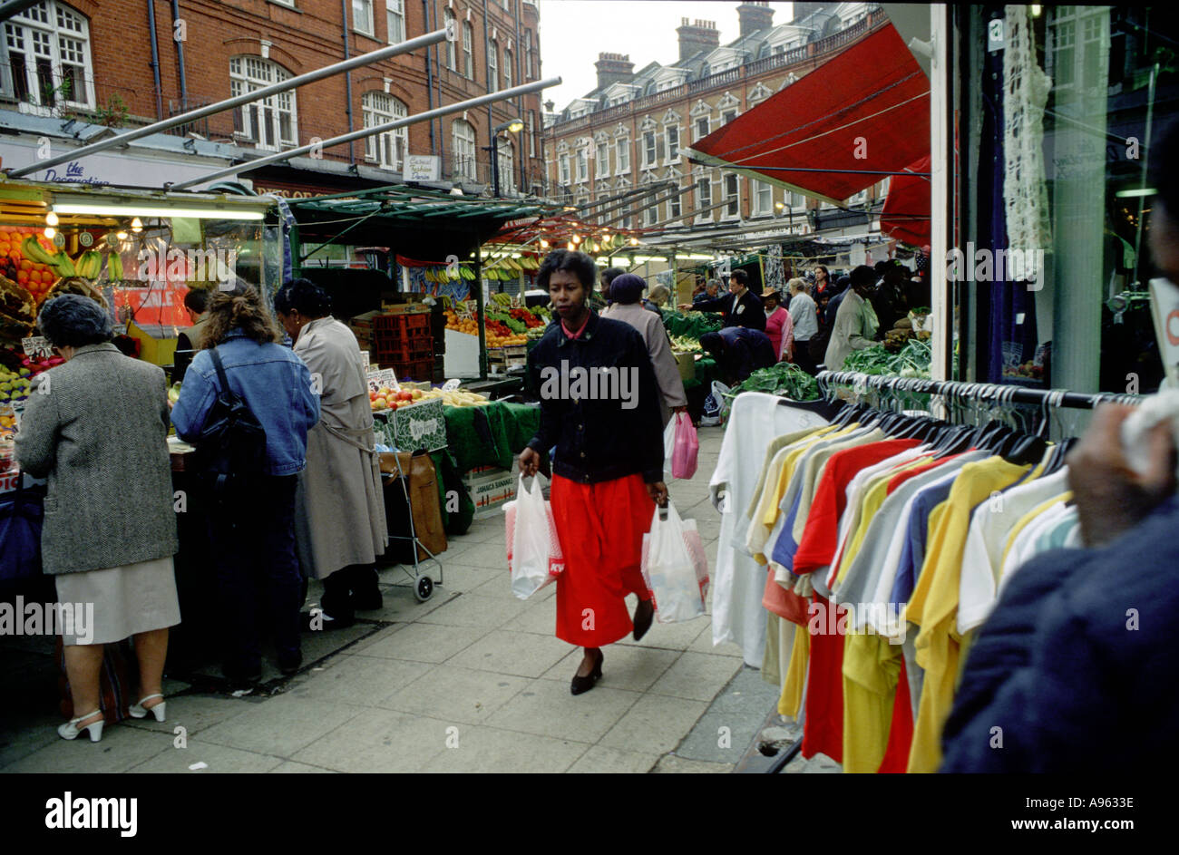 Marché de Brixton Electric Lane South London. Banque D'Images