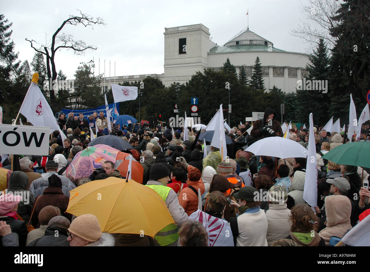 Les enseignants manifestation à Varsovie en face du bâtiment du parlement, contre Ministre polonais de l'éducation Roman Giertych Banque D'Images