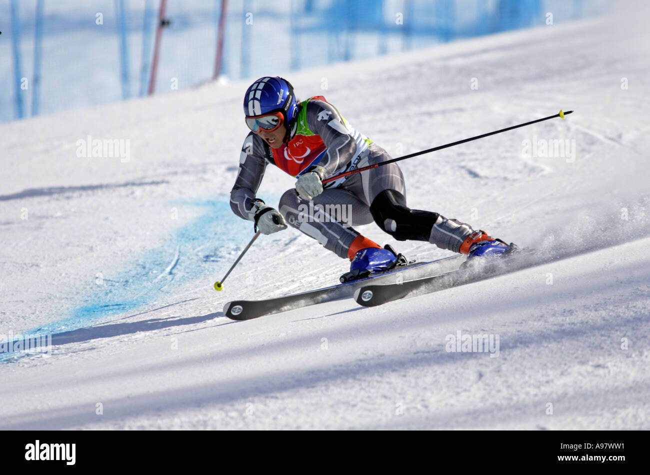 Masahiko Tokai LW3 2 du Japon sur son premier run de la mens Ski alpin Slalom géant concours permanent Banque D'Images