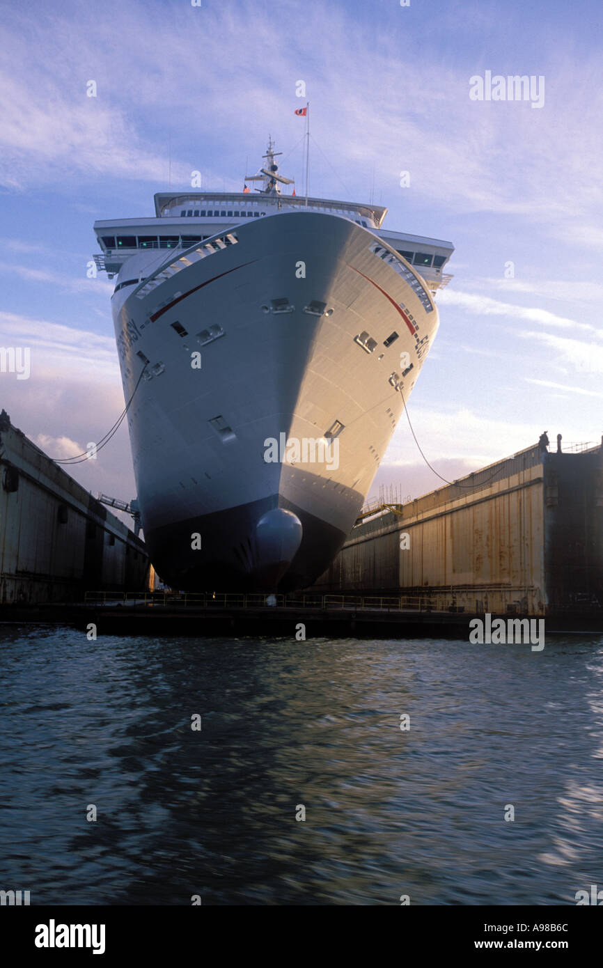 La Californie, San Francisco, Port de San Francisco, en cale sèche des navires de croisière Banque D'Images