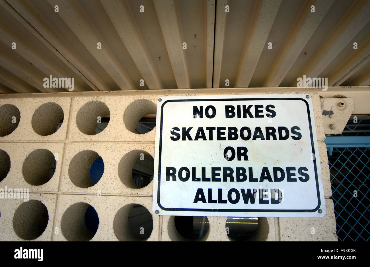 Aucun signe d'une planche à roulettes dans une école à Las Vegas, USA Banque D'Images