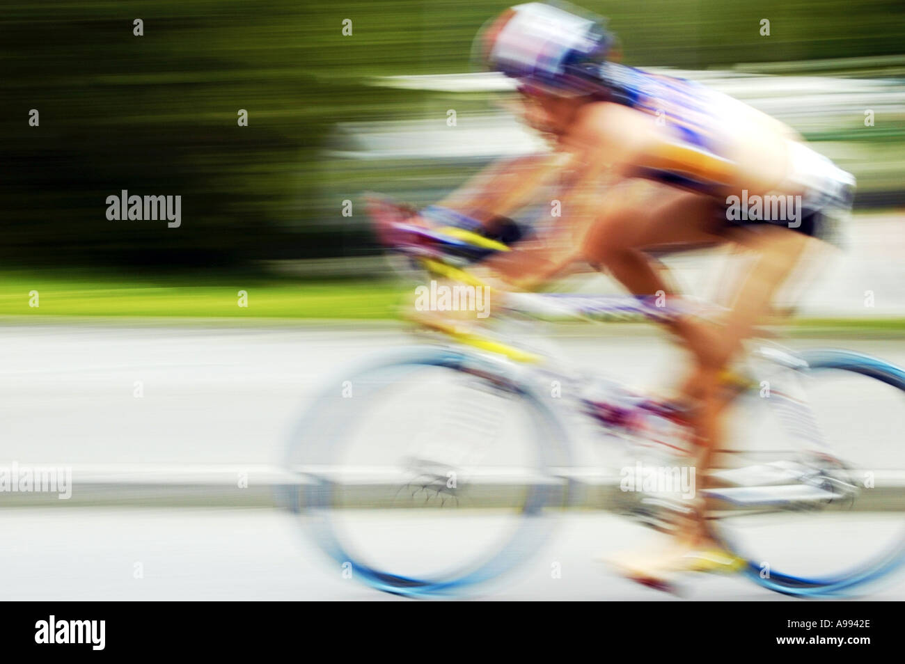 Cyclist en mouvement Banque D'Images