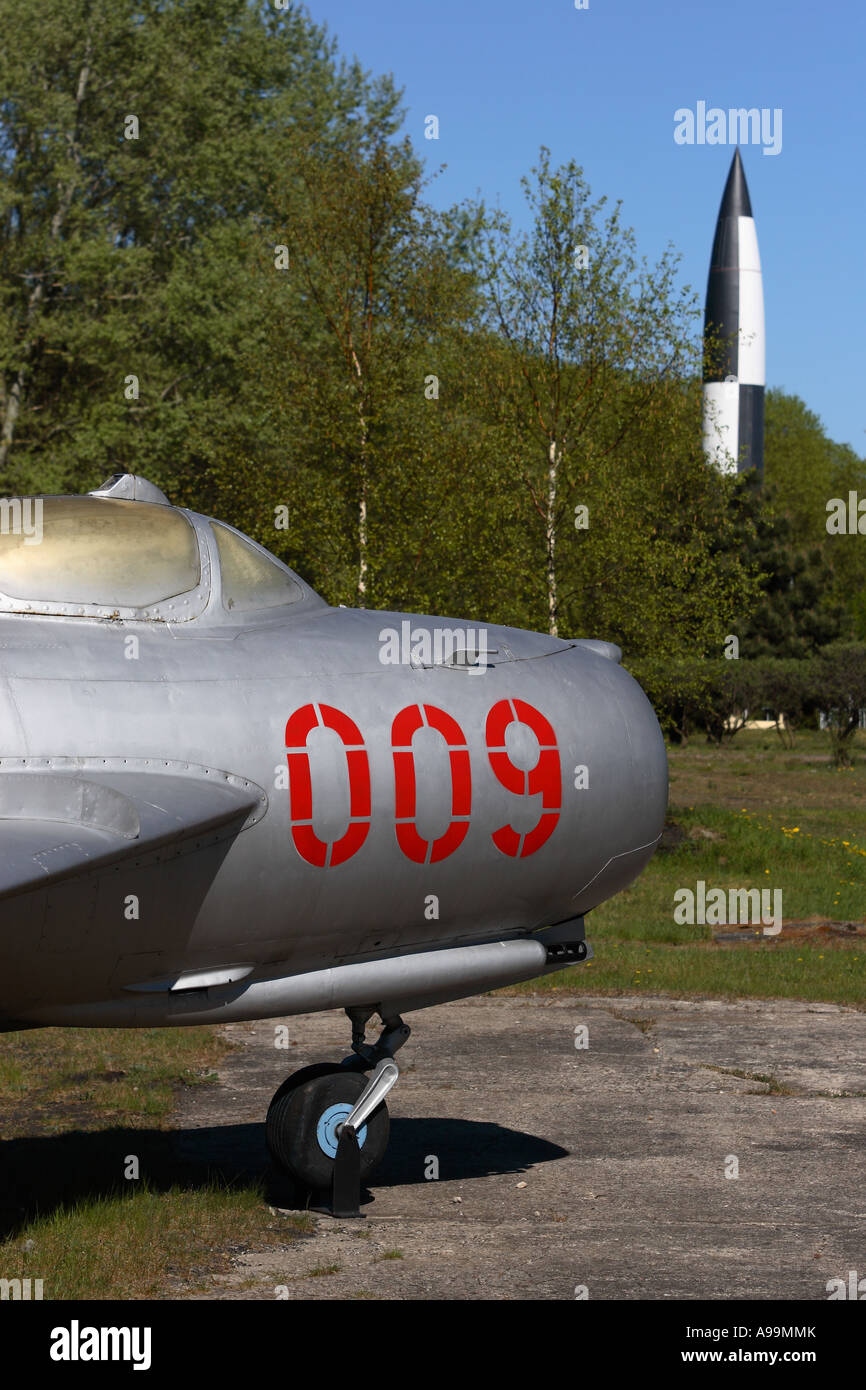 Un avion de chasse Mig 17 sur l'affichage à la recherche militaire historique de l'emplacement de Peenemünde Banque D'Images