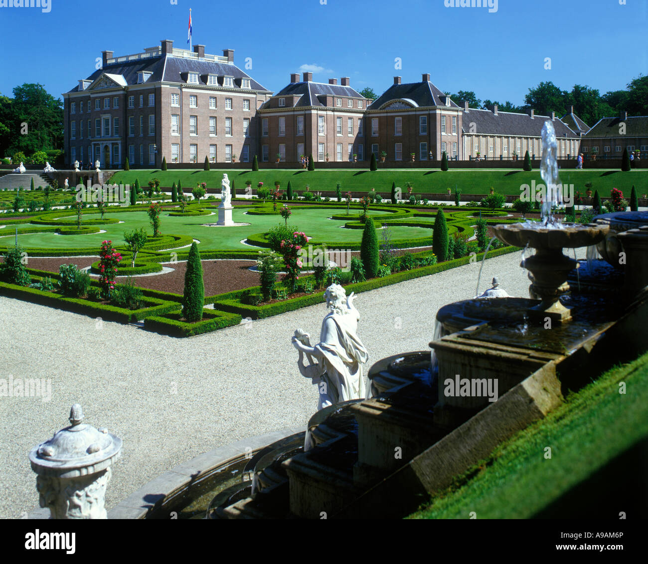 Les jardins du palais Het Loo Apeldoorn Pays-Bas Photo Stock - Alamy
