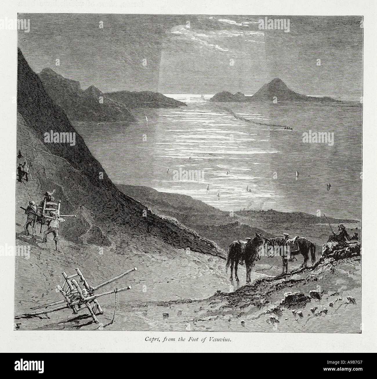 Italie Naples du golfe de l'île Isola di Capri Capri italienne Marina Grande côte mer Méditerranée littoral montagne falaise arbre Banque D'Images
