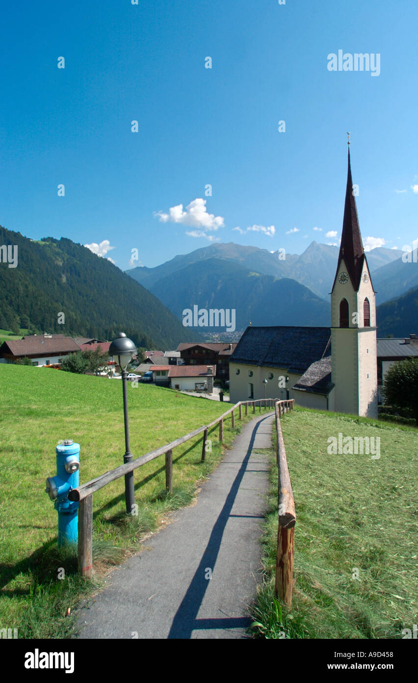 Avis de Finkenberg à vers Mayrhofen, Zillertal, Tyrol, Autriche Banque D'Images