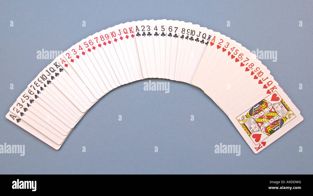Cartes à jouer allongé sur une table afin d'illustrer l'ordre (voir également A9DDWJ) Banque D'Images