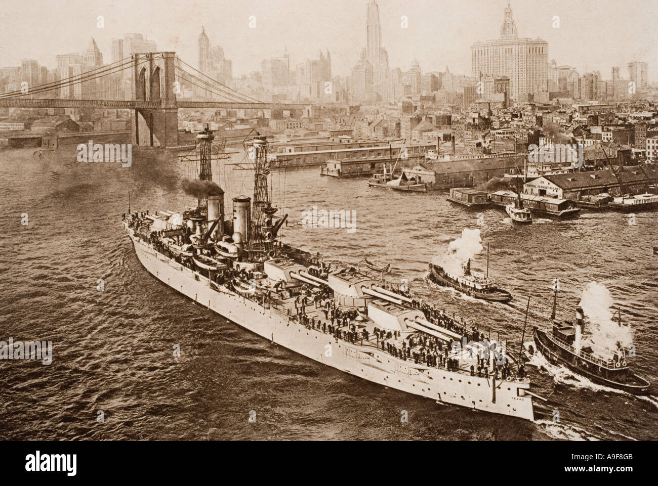 Les États-Unis battleship Texas au départ de New York Harbor Banque D'Images