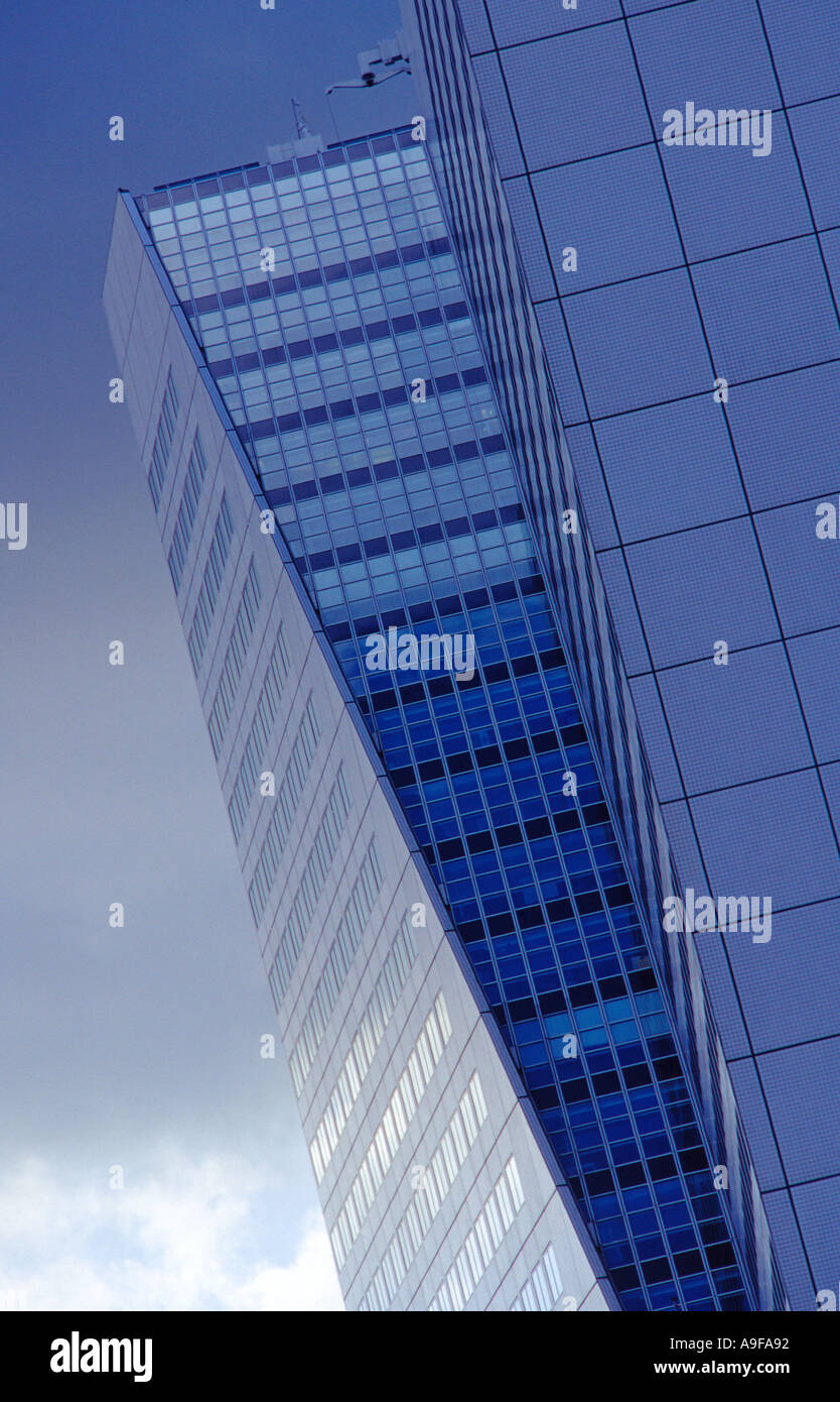 Tour de bureaux modernes à Rotterdam aux Pays-Bas Nedlloyd building Banque D'Images