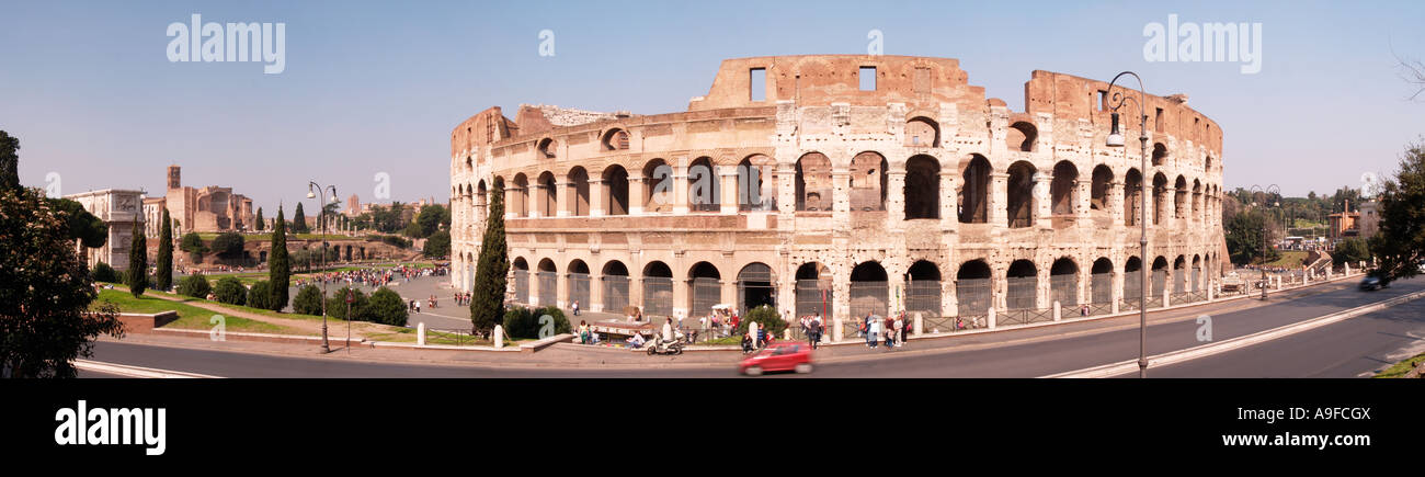 Photographie panoramique du Colisée de Rome Italie Banque D'Images