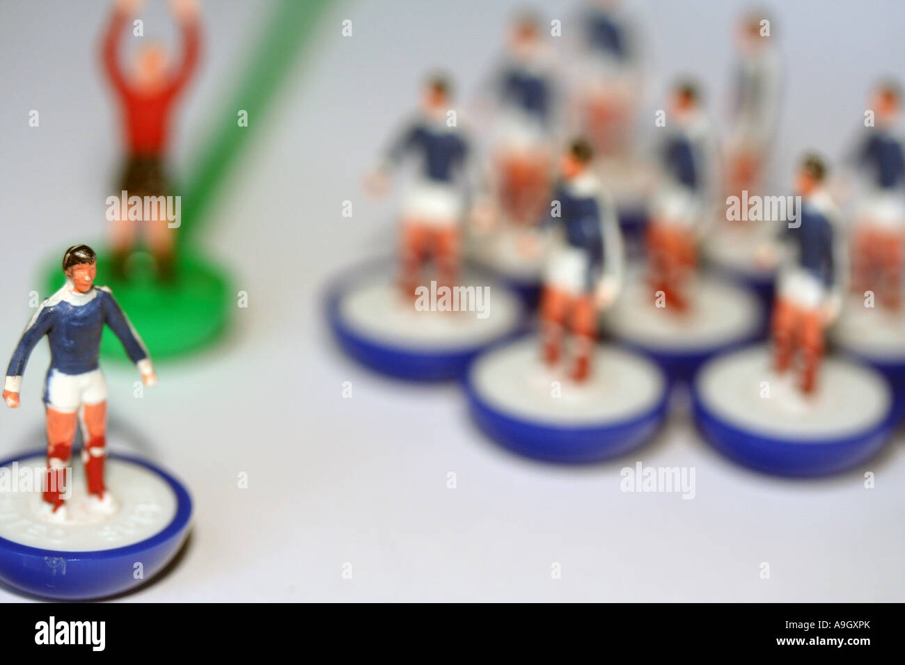 Équipe Subbuteo Blanche 10 Joueurs - Jeu De Football De Table