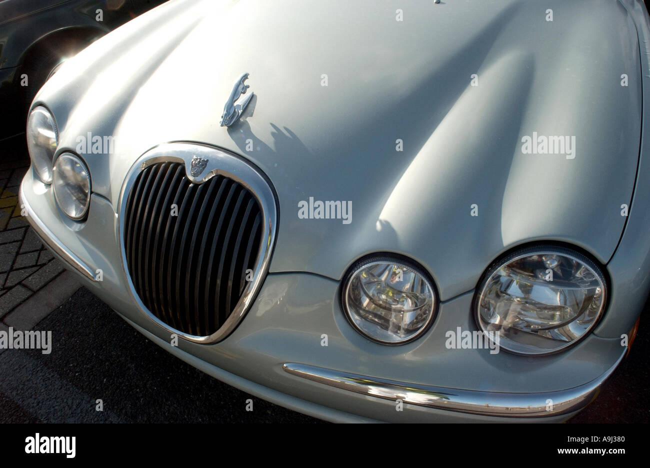Superbe nouveau brillant S type Jag Banque D'Images