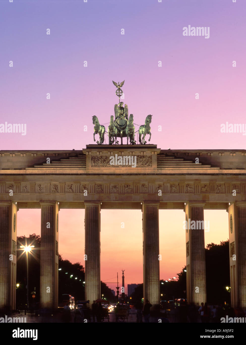 Berlin porte de Brandebourg coucher du soleil Banque D'Images