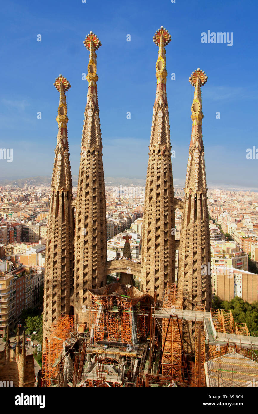 Sagrada Familia d'Antoni Gaudi , Tour Pinacles, Barcelone , Espagne Banque D'Images
