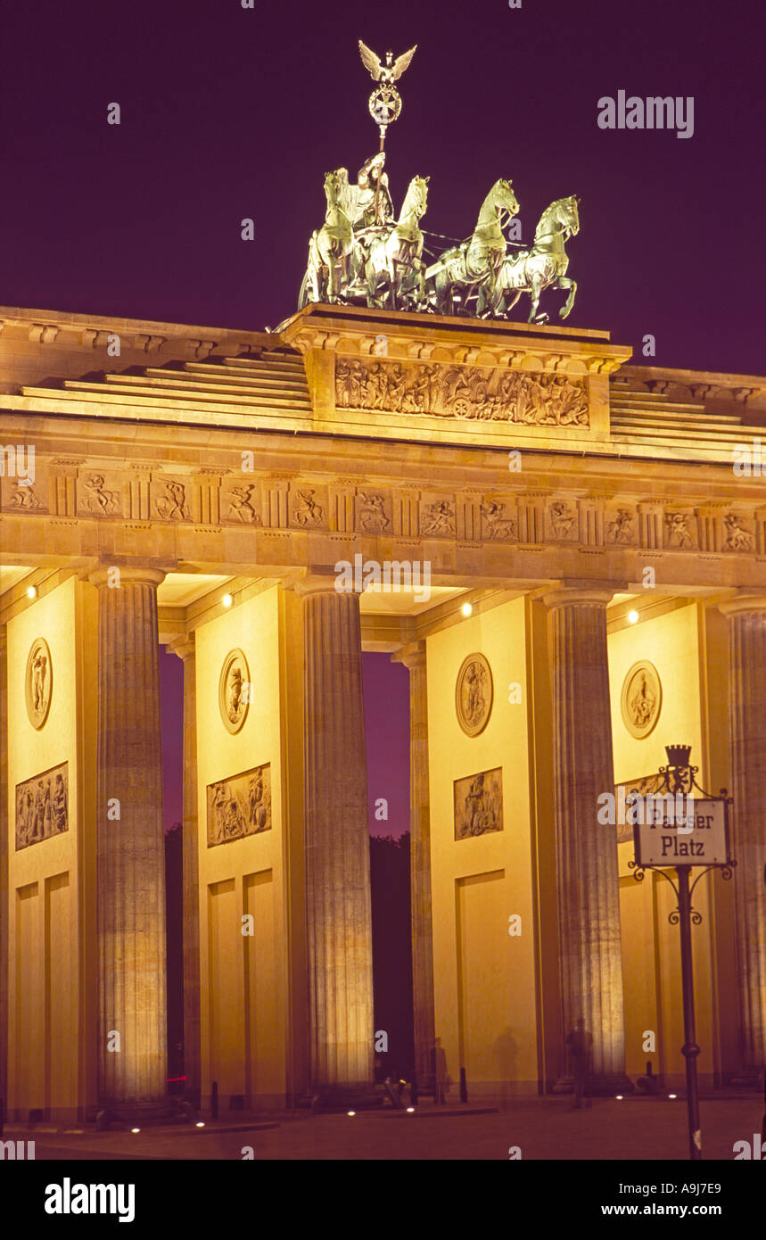 Berlin porte de Brandebourg (Brandenburger Tor) Coucher du soleil Banque D'Images