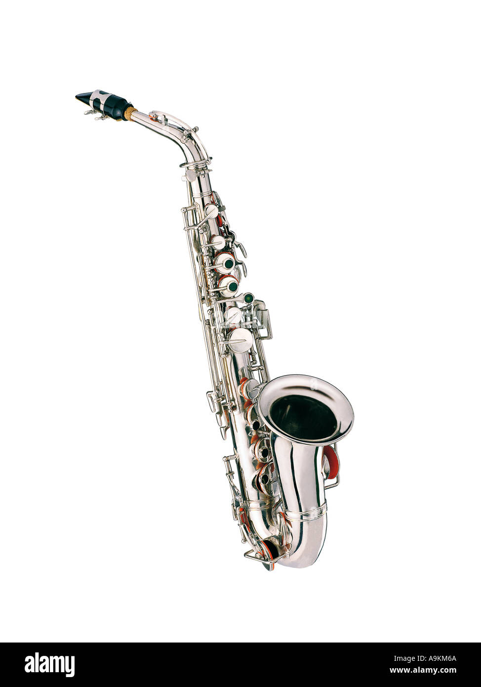 Instrument musical saxophone argent sur fond blanc Banque D'Images