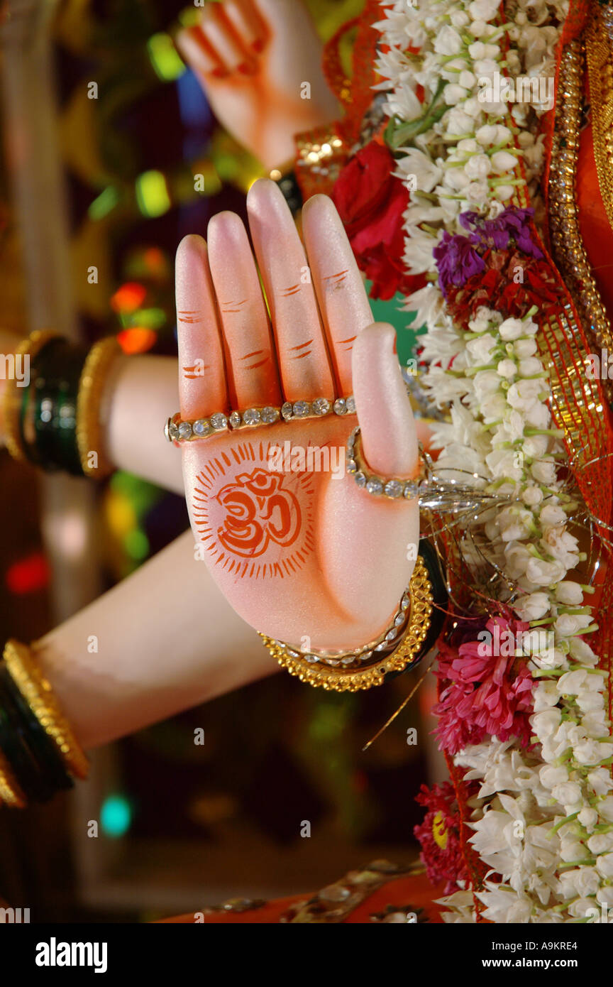 La Déesse indienne de l'Asie du sud de l'Amba Bhavani bénédictions de la douche à main Banque D'Images