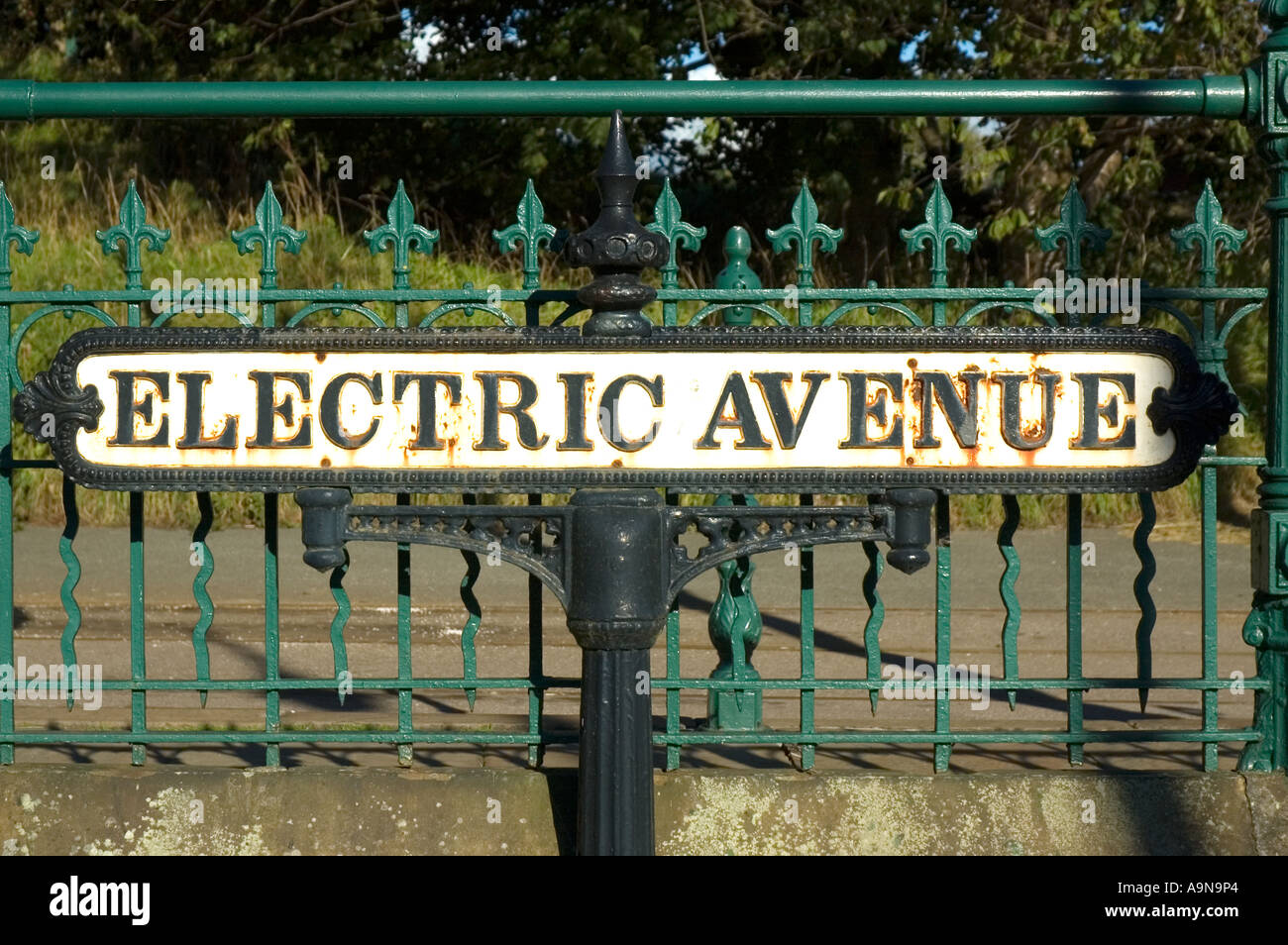 Plaque de rue, originaire de Birmingham, datant des années 1920. Crich Tramway Village, près de Matlock, Derbyshire, Angleterre, RU Banque D'Images