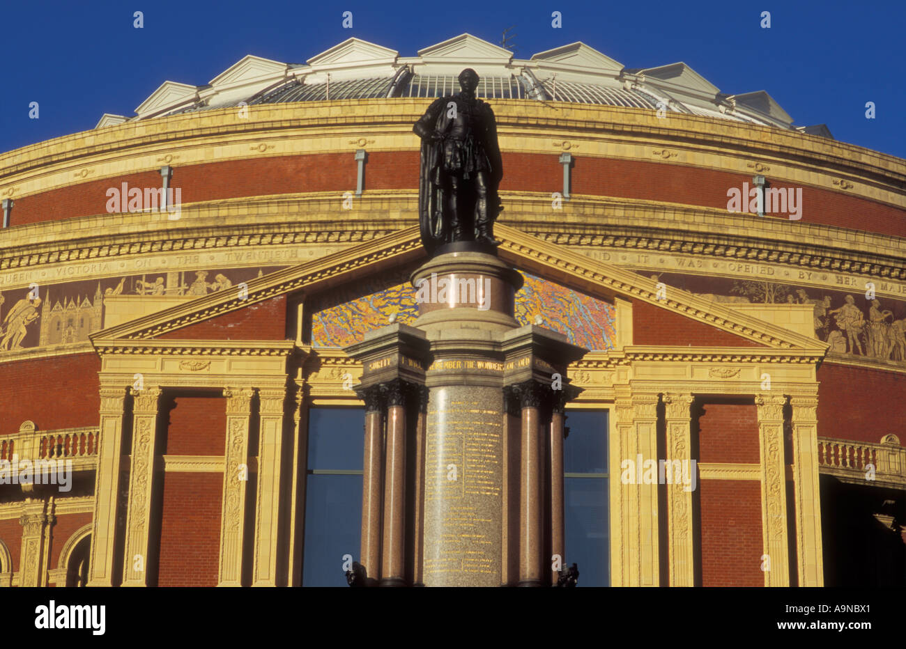 Albert Hall détail salle de concert à proximité de Hyde Park de Kensington London England UK GB EU Europe Banque D'Images