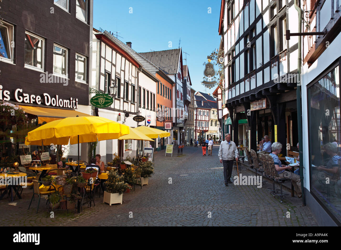 Scène de rue Bad Munstereifel, Germany, Europe Banque D'Images