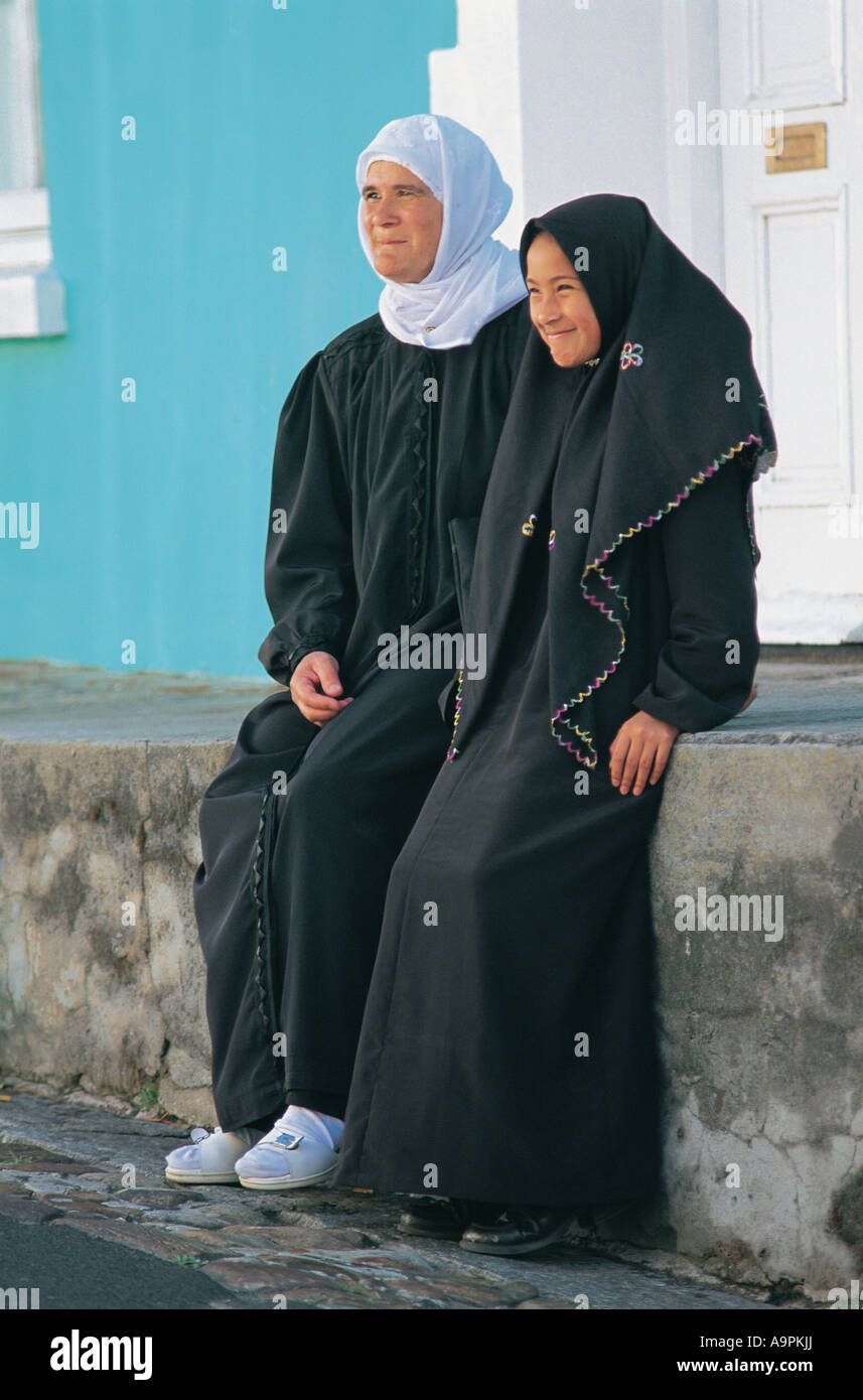 Femme musulmane et Bo Kaap au-dessus de Cape Cape Town Western Cape Afrique  du Sud Photo Stock - Alamy