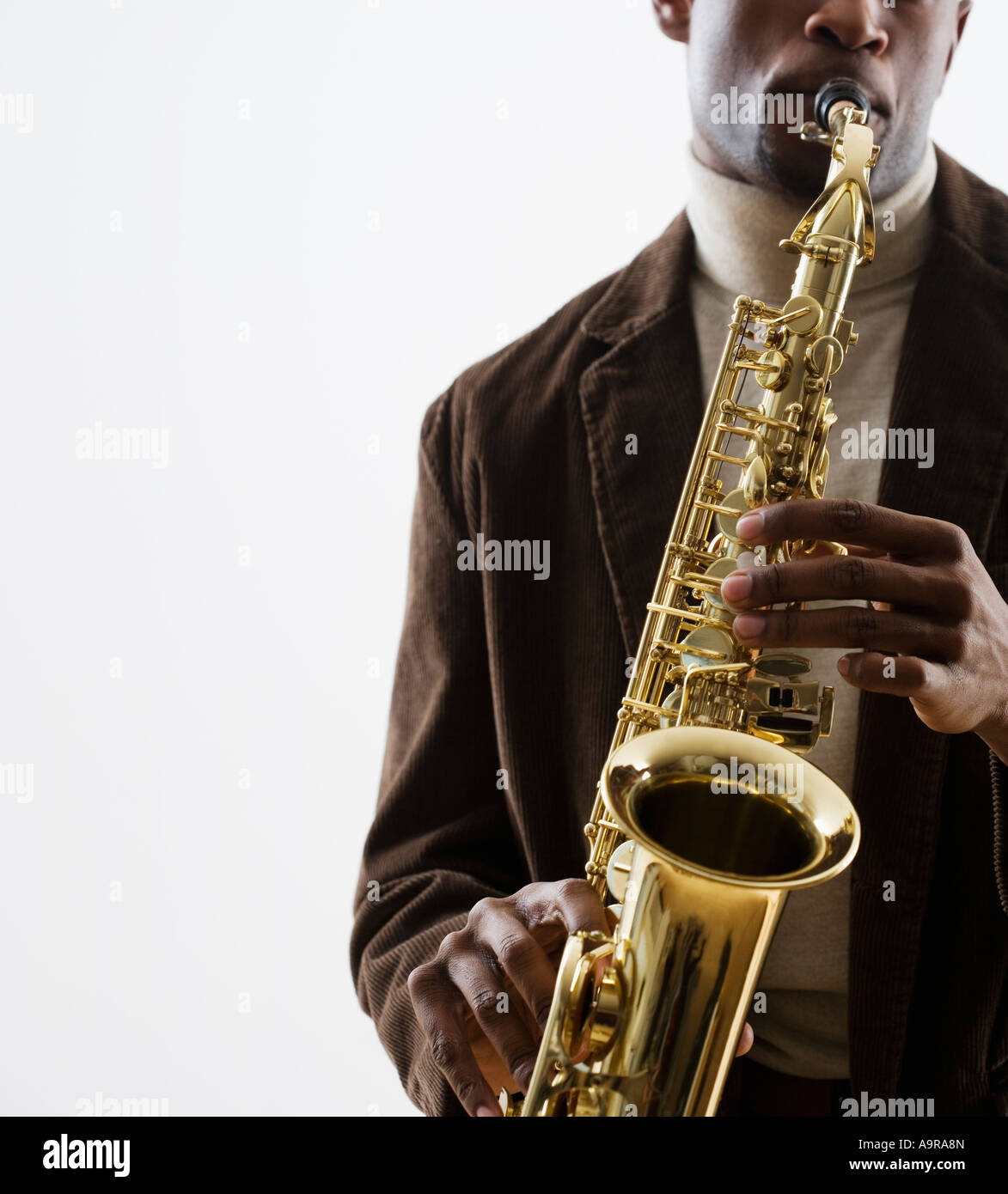 Man playing saxophone Banque D'Images