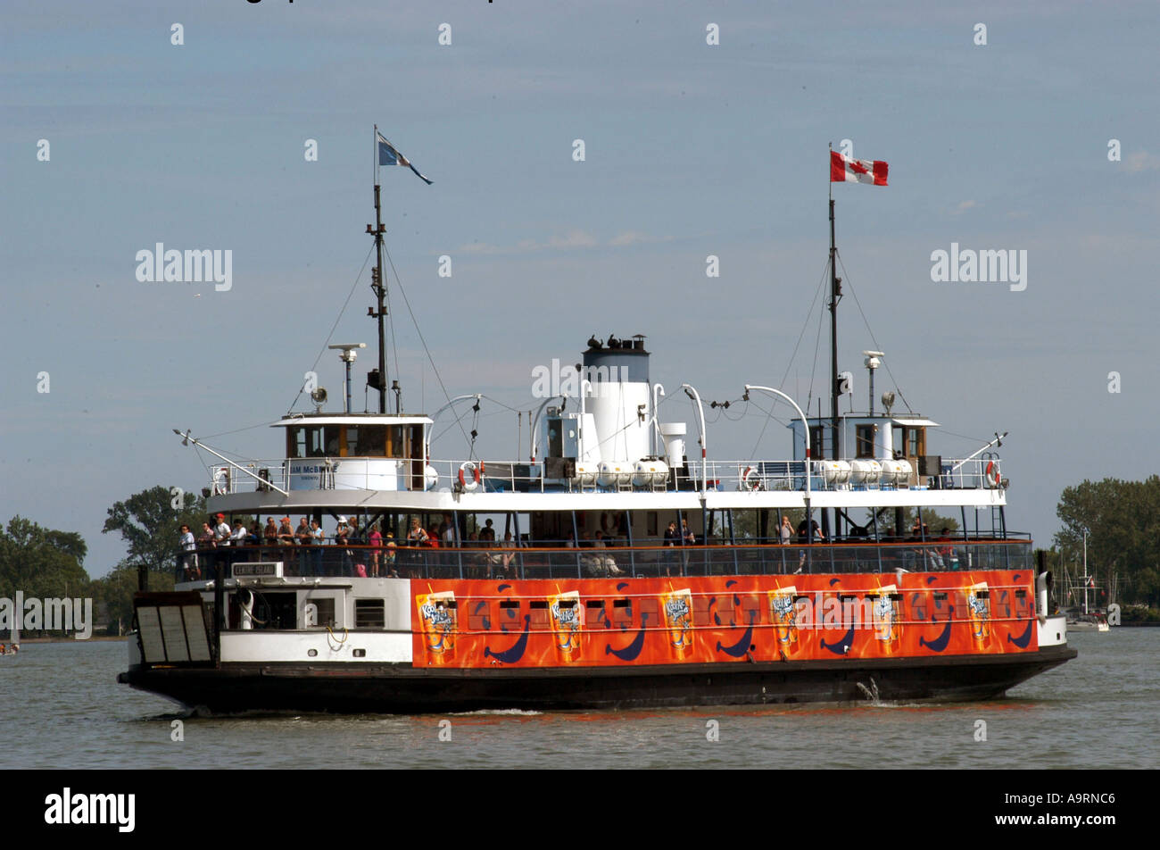 Bateau avec les touristes sur le lac Ontario, sur les rives de Toronto Canada Banque D'Images