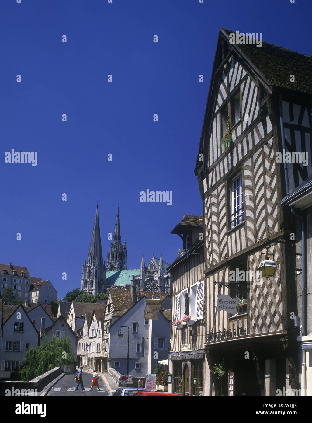 Street chartres old town france Banque de photographies et d’images à ...