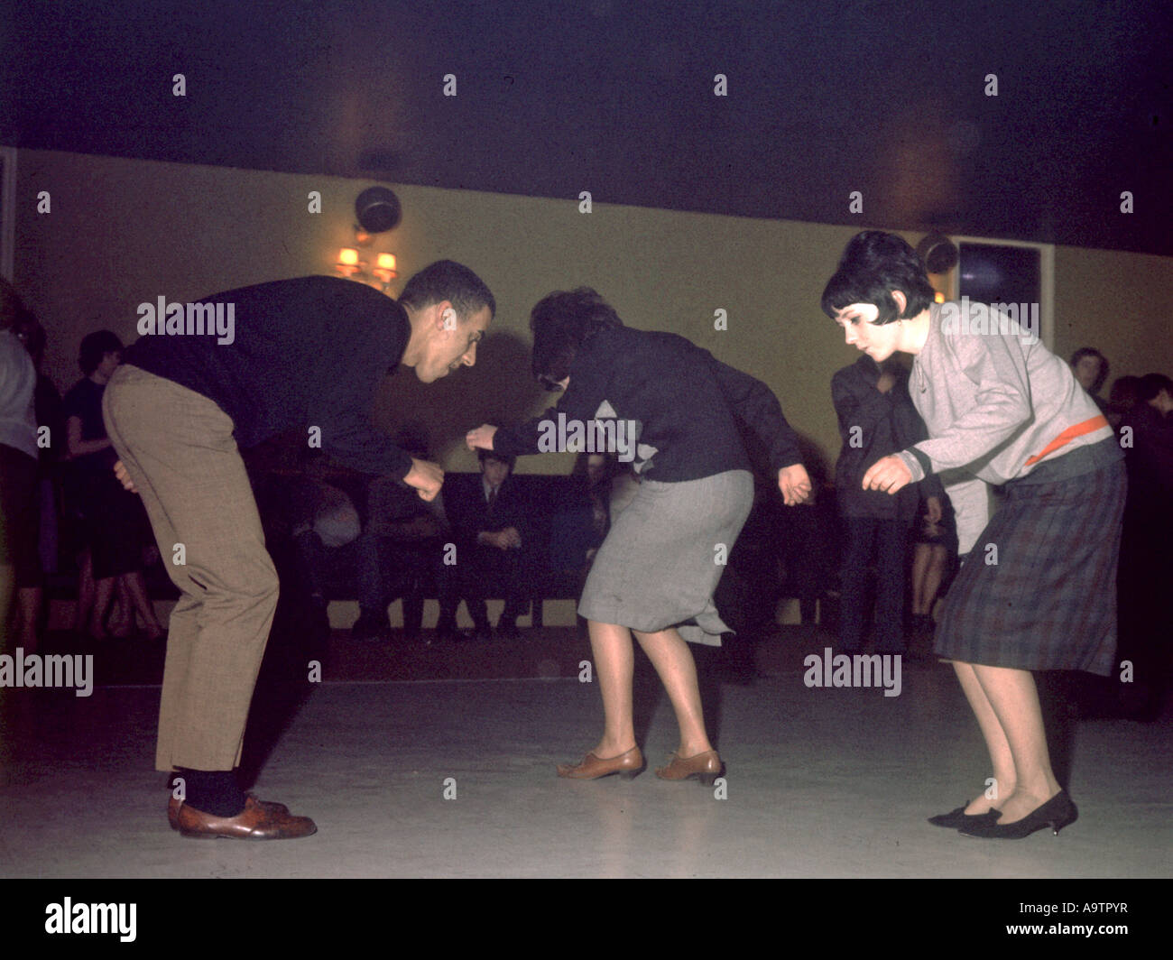 MOD danseurs dans une salle de danse de Londres en 1963 Banque D'Images