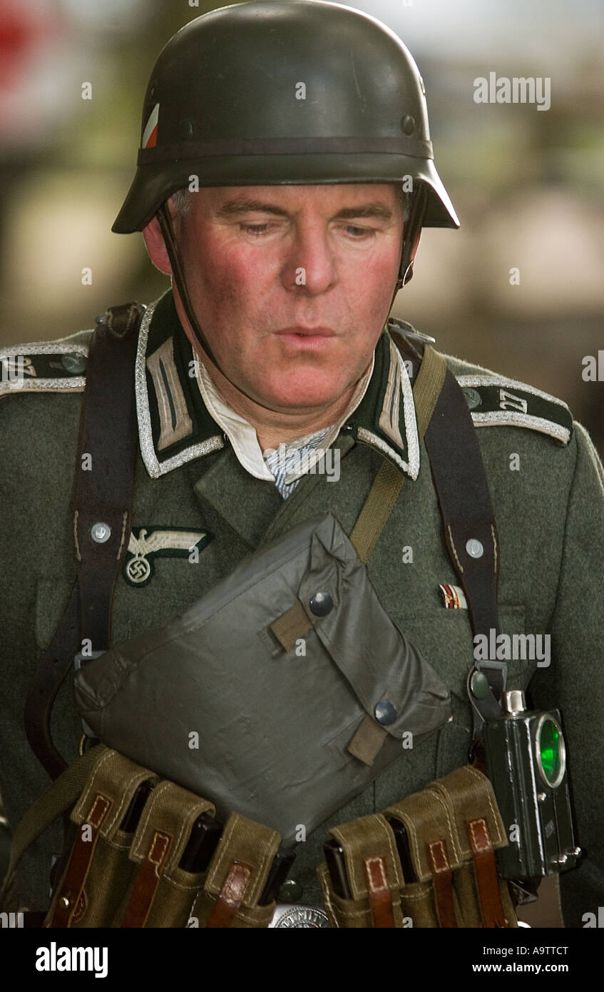 Soldat de l'armée allemande pendant la seconde guerre mondiale uniforme à Glen Miller festival Banque D'Images